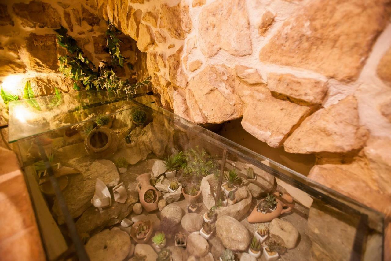 Case-Grotte Degli Avi, Esperienza Abitativa In Grotta Modica Extérieur photo